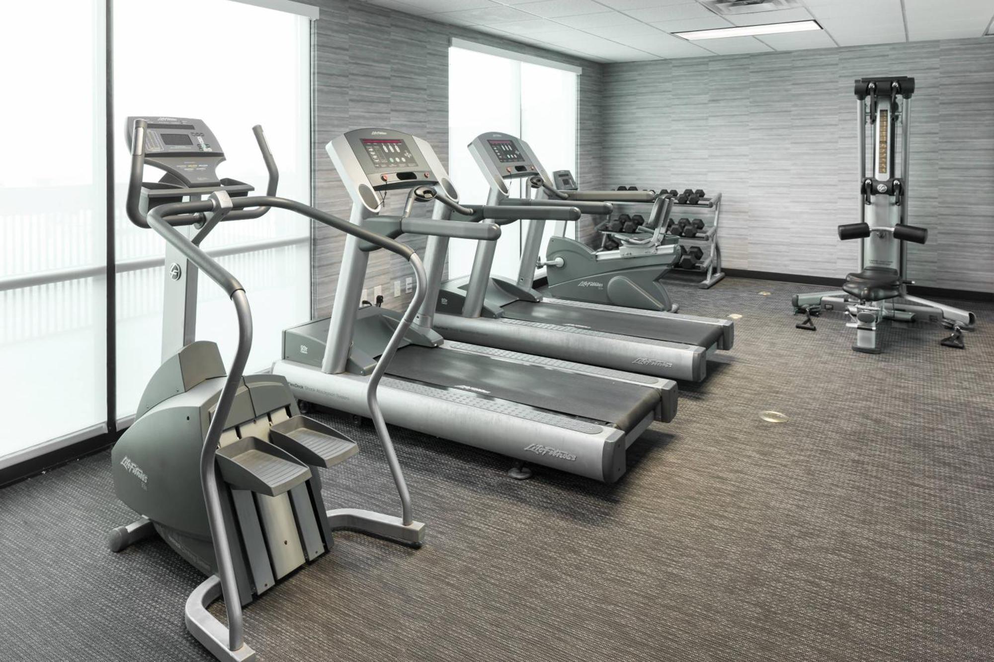 Courtyard By Marriott Birmingham Трассвілл Екстер'єр фото